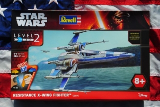 Revell 06696 RESISTANCE X-WING FIGHTER Star Wars